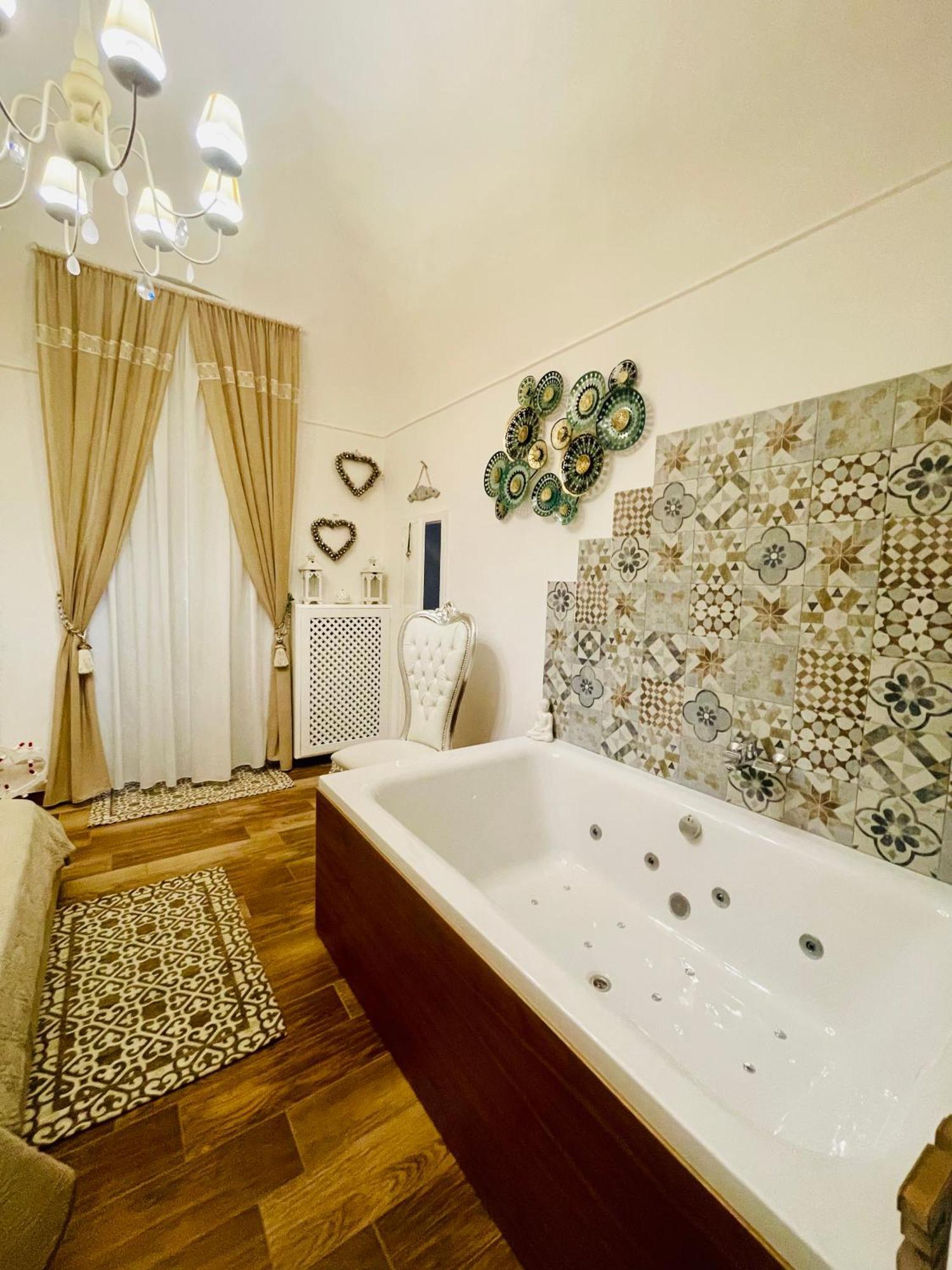 Love Guest House * Modugno